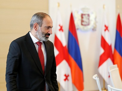 PM meets Armenian community representatives in Tbilisi