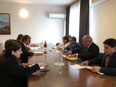 Պետք է գործադրել բոլոր ջանքերը, որ ժողովրդավարությունը թափանցի հեռավոր գյուղական բնակավայրեր. Պապիկյան