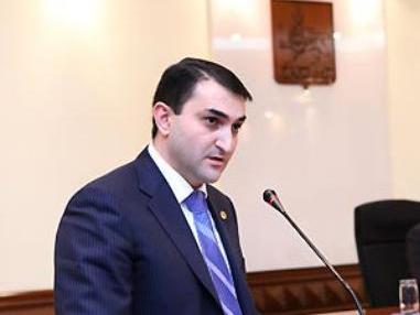Երեւանի փոխքաղաքապետը Մարինա Խաչատրյանին մեղադրում է զրպարտության մեջ