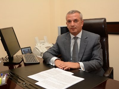 Արսեն Քարամյանն ազատվեց պաշտոնից. նա խոստանում է ավարտին հասցնել բնակարանաշինության ծրագիրը