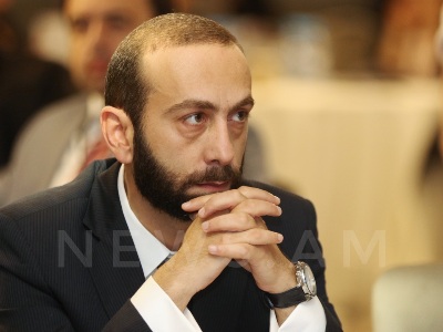 Armenia official: Businessmen should not be in parliament