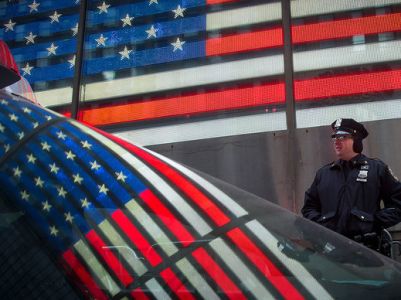 Полиция США более 100 км гналась за угнанным бронетранспортером