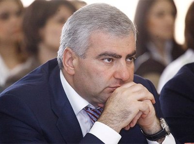 «Ташир» опровергает информацию о создании Самвелом Карапетяном партии