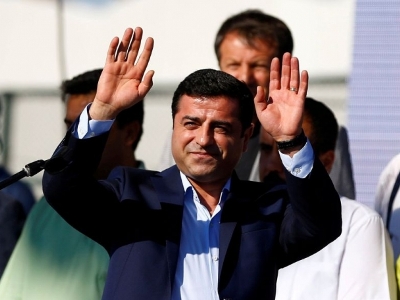 Turkish presidential candidate runs campaign from jail