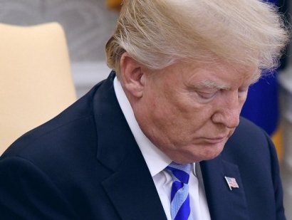 Самолет Трампа приземлился на Крите, откуда после дозаправки вылетит в Сингапур