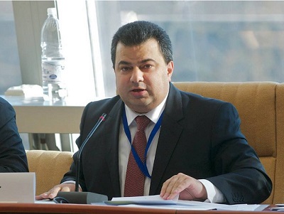 Կոտայքի մարզպետը որեւէ համայնքապետի աշխատանքը գնահատելու իրավունք չունի. Էմին Երիցյան