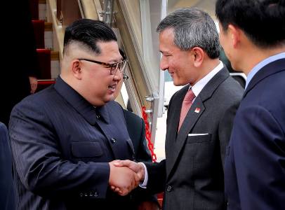 Kim Jong Un arrives in Singapore for Trump meeting
