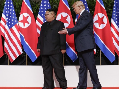 Трамп пообещал пригласить Ким Чен Ына в Белый дом