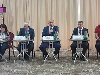 «Կանայք եւ տեղական ժողովրդավարությունը» ծրագրի միջոցառումներն Աղվերանում. մասնակցել է նաեւ Վաչե Տերտերյանը