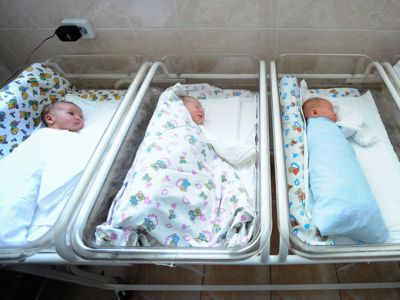 В Канаде три человека стали законными родителями одного ребенка
