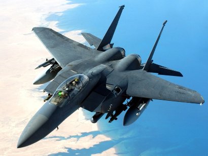 Ճապոնիայի ՌՕՈւ երկու F-15 կործանիչները գրեթե բախվել են ուղեւորատար օդանավի