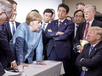 Трамп прокомментировал известную фотографию с саммита «Большой семерки»