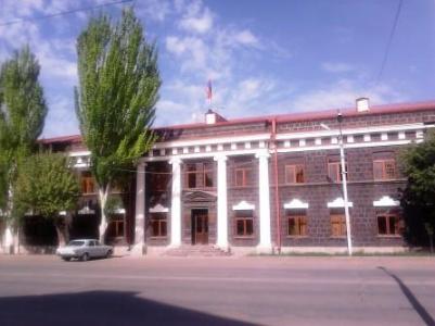 Շիրակի մարզպետարանի աշխատակազմի ղեկավարին կփոխարինի նրա տեղակալը