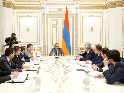 Ի՞նչ պայմաններով հիթոփեքային վարկ կտրվի զինծառայողներին ու երիտասարդ ընտանիքներին. Քննարկում կառավարությունում