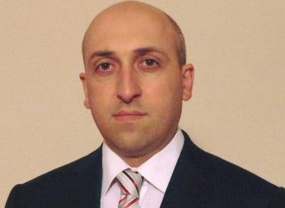 Լոռու փոխմարզպետի աշխատանքային օրը՝ կիսադատարկ աշխատասենյակում (ֆոտո)