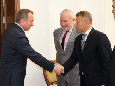 Belarus FM meets with OSCE Minsk Group Co-Chairs