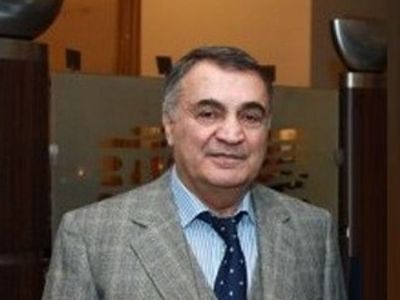 Newspaper: Famous businessman, whose possessions were taken away by Armenia oligarchs, comes to country