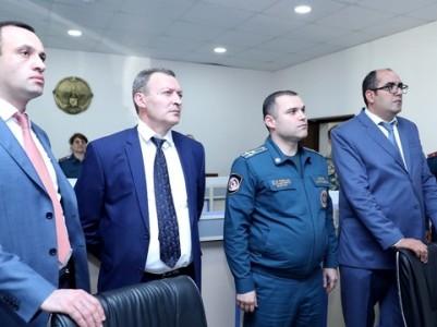 Հայաստանի ԱԻՆ-ը Արցախի ԱԻ պետական ծառայությանը հատուկ փրկարար մեքենա է նվիրել