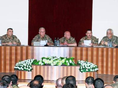 «Կան որոշակի անելիքներ». Լեւոն Մնացականյանի նախագահությամբ անցկացվել է բանակի ռազմական խորհրդի նիստ