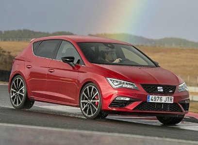 Хот-хэтчу Seat Leon убавили мощность