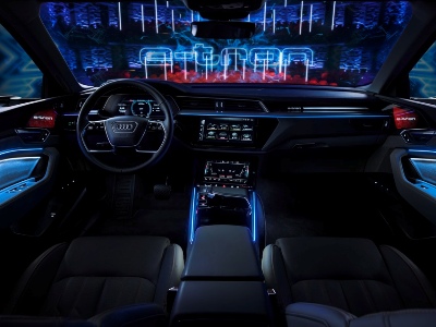 Audi-ն ցույց է տվել էլեկտրական քրոսովերի ինտերիերը (ֆոտո)