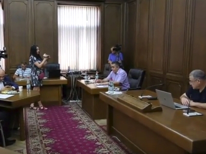 Եթե կա «Պողոս Պողոսյան» անունով հիմնադրամ, նույն անունով կուսակցություն չպետք է մասնակցի ընտրություններին. Ռուստամյան