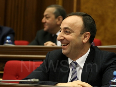 Հրայր Թովմասյանը պարզաբանել է, թե ինչու է հանդիպել Սերժ Սարգսյանի հետ նրա հրաժարականից հետո