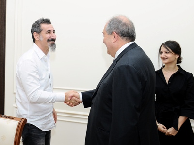 Armen Sarkissian receives Serj Tankian and Garin Hovannisian