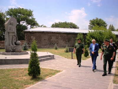 Russian Ambassador to Armenia visits Russian military base in Gyumri