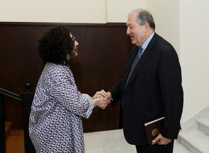 Armenian President  receives Arsinée Khanjian
