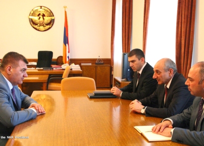 Artsakh president meets with Armenia transport minister