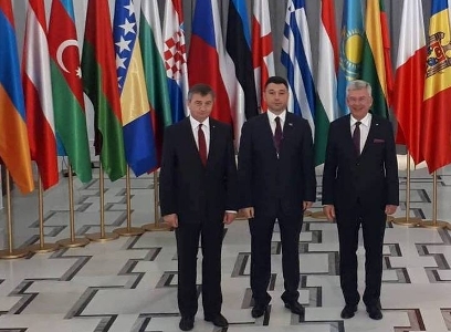 Vice speaker of Armenian parliament meets chairmen of Poland Sejm and Senate