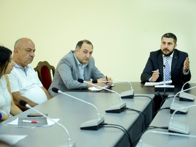 Գերծանրաբեռնվածության խնդիրը կլուծվի. Փոխնախարարը՝ Արարատի մարզի բնակիչներին