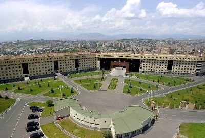 «Հրապարակ». Պաշտոնանկ է արվել ՊՆ կապիտալ շինարարության եւ զորքերի բնակավորման վարչության պետը. նրա դեմ գործ է հարուցվել