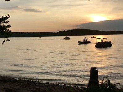 Число жертв кораблекрушения на озере в Миссури выросло до 11