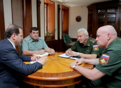 Armenian defense minister, Russian military officials discuss details of village incident