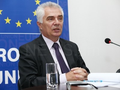 Switalski: €110 million waiting in "fridge" and their use depends only on Armenia