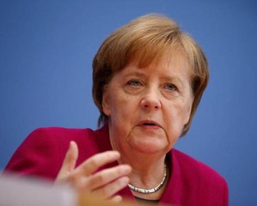 Newspaper: Angela Merkel to visit Armenia in August