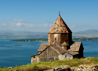 Սեւանա լճում քաղաքացիները հեծանվանավակով հեռացել են ափից եւ չեն կարողանում վերադառնալ