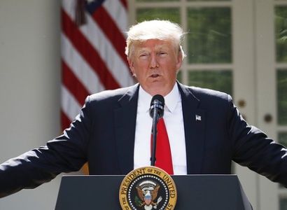 Трамп заявил, что «лживые» американские СМИ принизили его «великолепную встречу с Путиным»