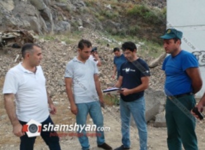 Young man jumps from Yerevan bridge