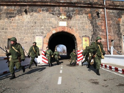 Востоковед: России необходима военная база в Армении