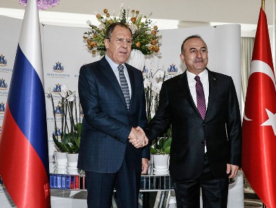 Russian and Turkish FMs hold talks