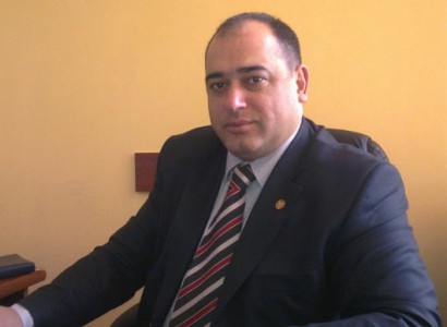 Ինչպես է արձագանքել Մանվել Գրիգորյանը Էջմիածնի պատվավոր քաղաքացու կոչումից զրկվելուն
