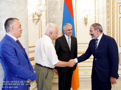 Նիկոլ Փաշինյանը Գործատուների միության անդամների հետ քննարկել է բիզնես միջավայրի բարելավման, ներդրումների խթանման հարցեր