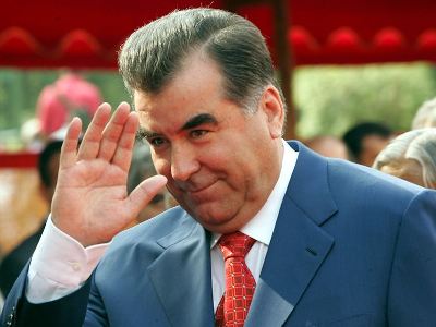 Tajikistan president visits Azerbaijan