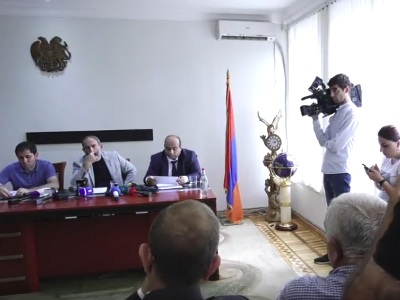 Չենք կարող «զադնի» գնալ. Փաշինյանը՝ համայնքների խոշորացման մասին