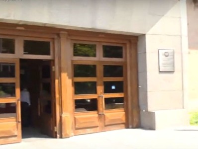 Կառավարության 3-րդ մասնաշենքում տեղադրված ռումբի մասին ահազանգը կեղծ է եղել. ԱԻՆ