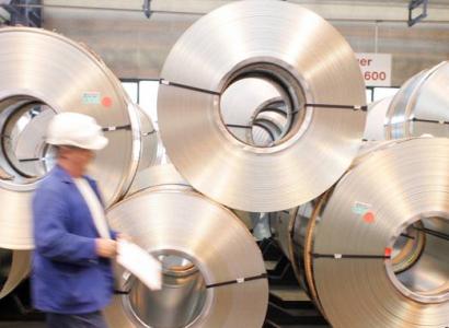 WSJ: Trump says his tariffs will rescue US industry