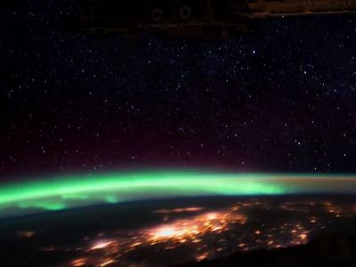 NASA показало cеверное сияние из космоса
